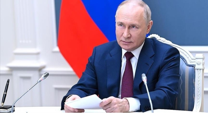 Russie : Le président Vladimir Poutine prête serment pour un cinquième