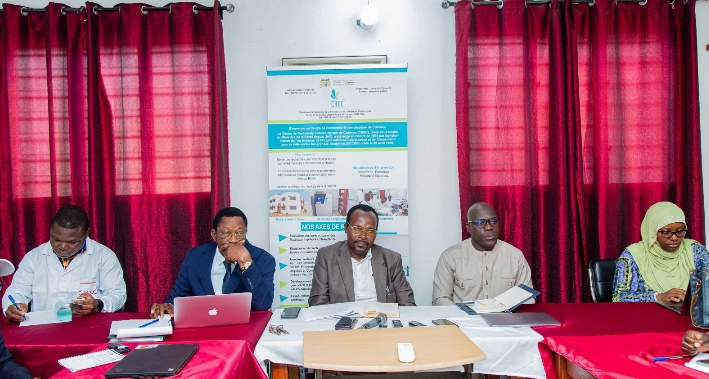 Lutte contre les moustiques au Bénin : Le CREC maintient la veille, son Directeur parle des actions menées et des perspectives « La meilleure lutte contre les moustiques, c’est l’assainissement du cadre de vie », dixit le Professeur Germain Gil Padonou