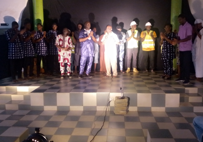 « Les Témoins du passé » : une pièce pour sauver la mémoire du Bénin : Quand le théâtre donne la parole aux vestiges