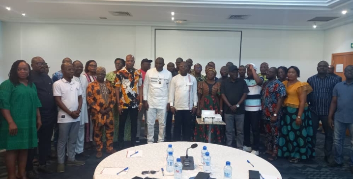 Rentabilité et dialogue social  La FESTRABANK–CSA BÉNIN pour une convention révisée, prône la performance et la justice sociale  Elle relance le débat à travers un déjeuner syndical à Cotonou