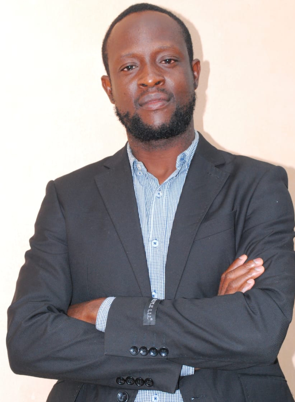 Chronique connexions N°001 du Dr Djidéwou Paterne TCHAOU  Gouvernance culturelle sous le Président TALON : entre vision, ambition et actions